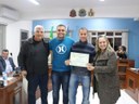 Homenagem da Câmara Municipal aos atletas e equipe técnica de Futebol de Salão - 03/Set/19. (<a class="download" href="https://www.ilhacomprida.sp.leg.br/institucional/fotos/03-09-19-homenagem-futebol/homenagem-futebol-03set19_05.jpg/at_download/image">Download</a>)