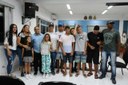 Moção de Congratulações a atleta Natália de Góes Gerena por seu destaque nacional no surfe brasileiro em virtude de seu talento e pelos resultados obtidos nos últimos 3 anos. Natália, Prof. Maurício Pelé, Familiares e Amigos. (<a class="download" href="https://www.ilhacomprida.sp.leg.br/institucional/fotos/03-12-19-homenagens-na-sessao-mocoes/surf_3dez19-02-redim.jpeg/at_download/image">Download</a>)