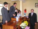 Diplomação pelo Juiz Eleitoral dos eleitos em 2004. (<a class="download" href="https://www.ilhacomprida.sp.leg.br/institucional/fotos/08-12-04-diplomacao-vereadores-e-prefeito/8-12-2004-11-00-51.jpg/at_download/image">Download</a>)