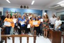 Cerimônia de entrega de Moção em homenagem a Equipe da 3ª Idade pela conquista invicta do 3º Torneio de Vôlei adaptado do Vale do Ribeira. (<a class="download" href="https://www.ilhacomprida.sp.leg.br/institucional/fotos/12-11-19-volei-da-terceira-idade/volei_3a_idade_12nov19-14.jpg/at_download/image">Download</a>)