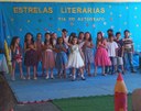 Manhã de autógrafos - Estrelas Literárias, realizado na escola Meu Recanto - 12/12/19. (<a class="download" href="https://www.ilhacomprida.sp.leg.br/institucional/fotos/12-12-19-manha-de-autografos-estrelas-literarias-2019/autografo_estliterarias_12dez19-08-redim.jpg/at_download/image">Download</a>)