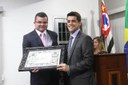 26º Aniversário de Ilha Comprida - 27/10/2017 - Título de Cidadão: Dep. Est. Caio França (<a class="download" href="https://www.ilhacomprida.sp.leg.br/institucional/fotos/27-10-17-26o-aniversario-da-cidade-2017/26niverilhacomprida2017-12.jpg/at_download/image">Download</a>)