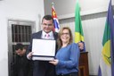 26º Aniversário de Ilha Comprida - 27/10/2017 - Prof. Nota 10: Profa. Lilian Luzia Tiezzi dos Santos (<a class="download" href="https://www.ilhacomprida.sp.leg.br/institucional/fotos/27-10-17-26o-aniversario-da-cidade-2017/26niverilhacomprida2017-21.jpg/at_download/image">Download</a>)