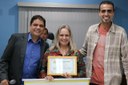 Moção de Congratulações em virtude do trabalho realizado pela equipe do projeto.  (Pres. da Câmara, Ver. Fabiano Pereira e Homenageados) (<a class="download" href="https://www.ilhacomprida.sp.leg.br/institucional/fotos/28-05-19-entrega-de-mocao-aos-funcionarios-do-proj-ilha-jovem/entrega-de-mocao-aos-funcionarios-do-projeto-ilha-jovem-28-05-19-17/at_download/image">Download</a>)