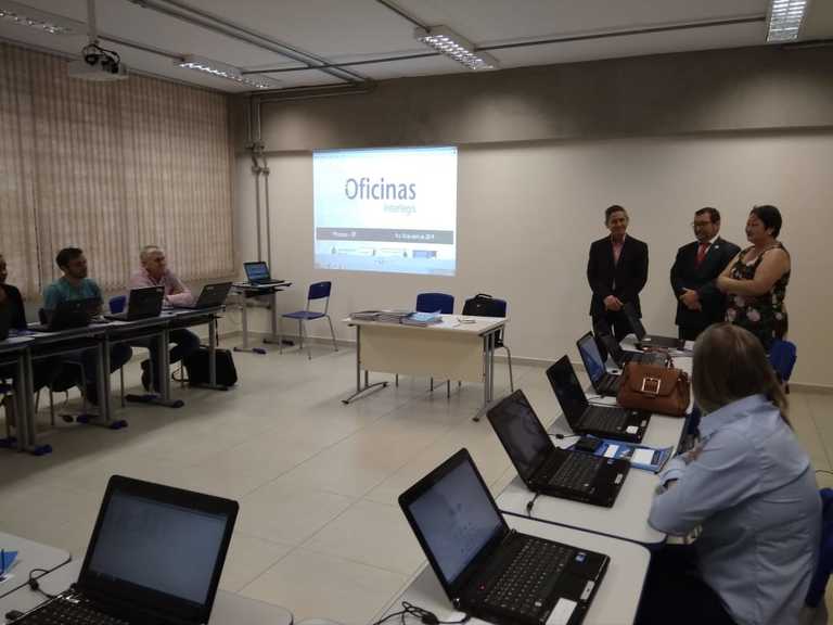 Vereadora Tiemi, Presidente da Câmara de Miracatu/SP, abre Oficina do Interlegis.